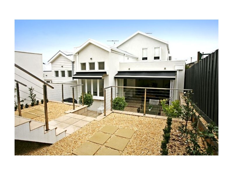 2/84 Nicholas Street, Newtown VIC 3220