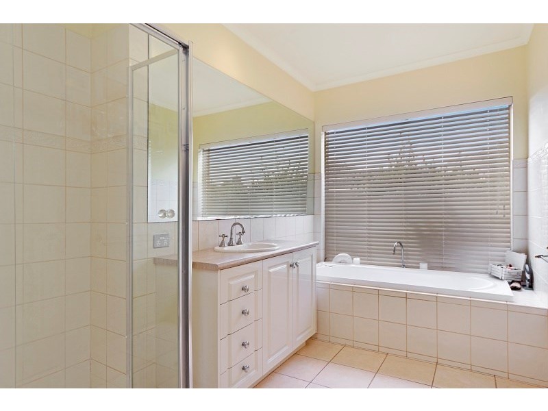 15 Lucien Place, Bannockburn VIC 3331