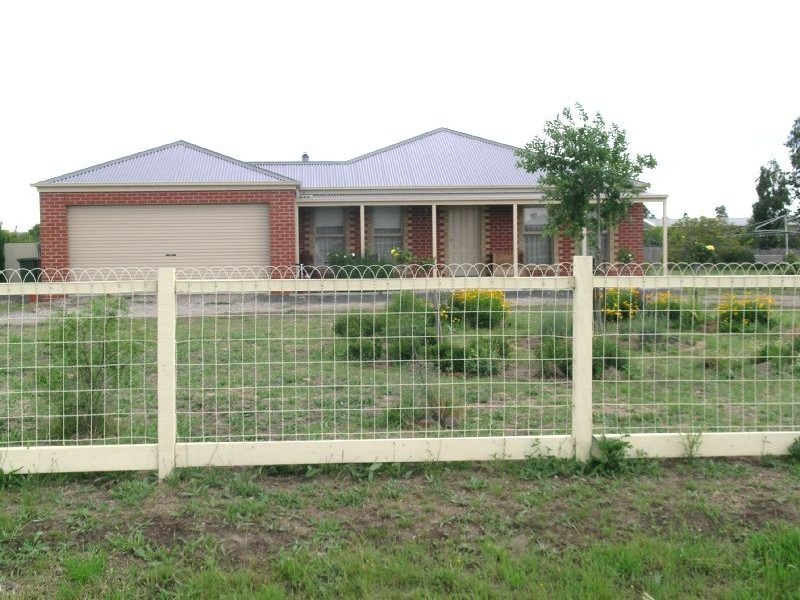 14 Inverlochy Drive, Bannockburn VIC 3331