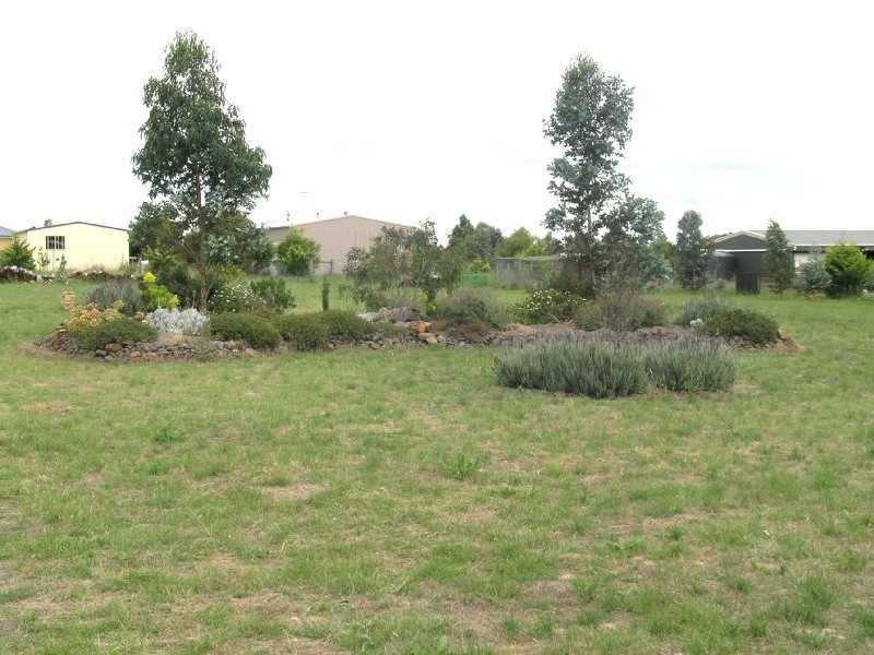 14 Inverlochy Drive, Bannockburn VIC 3331