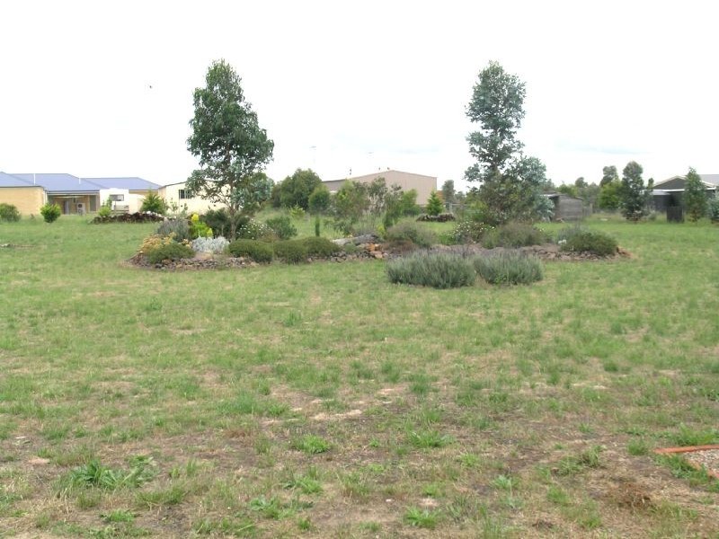 14 Inverlochy Drive, Bannockburn VIC 3331