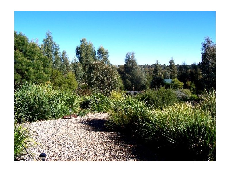 23 Sutherland Street, Teesdale VIC 3328