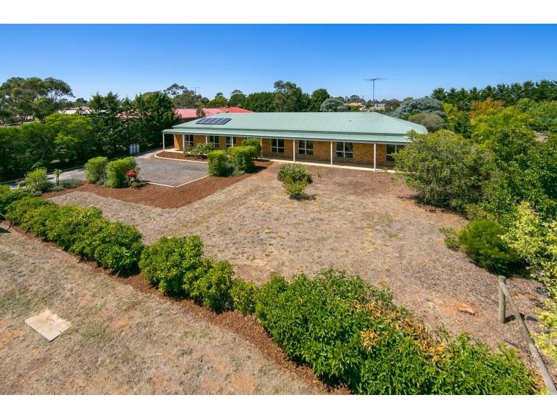 11 Earl Crescent, Bannockburn VIC 3331