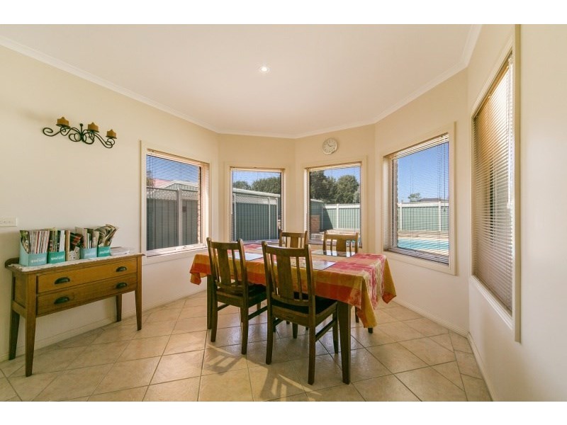 11 Earl Crescent, Bannockburn VIC 3331