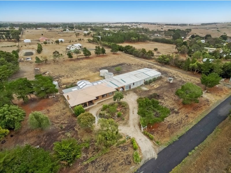 27 Steddy Road, Lethbridge VIC 3332