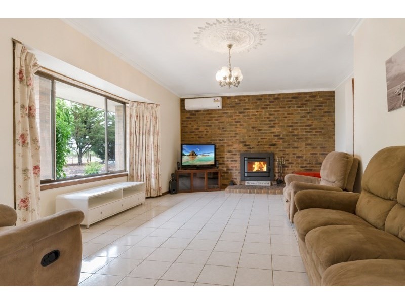 27 Steddy Road, Lethbridge VIC 3332