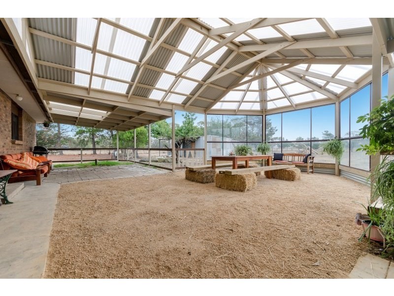 27 Steddy Road, Lethbridge VIC 3332