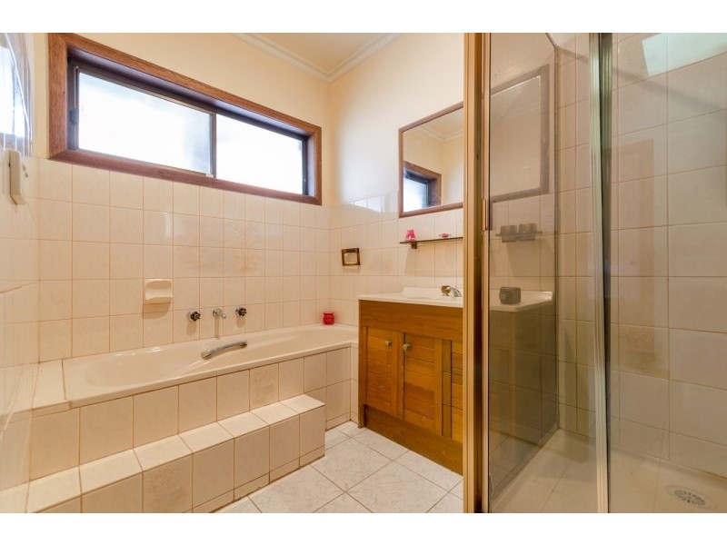 27 Steddy Road, Lethbridge VIC 3332