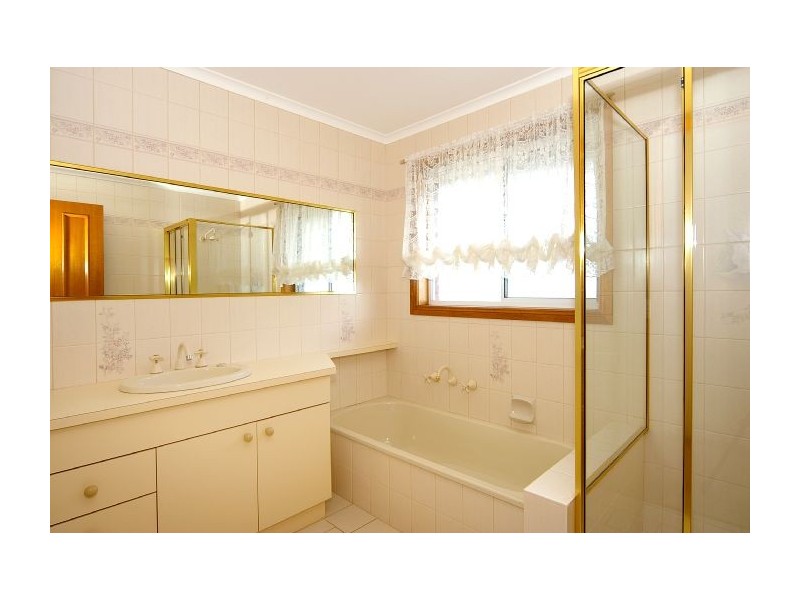 9 Rankin Road, Inverleigh VIC 3321