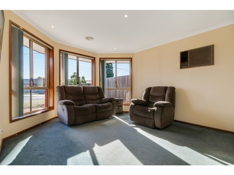 4 Grange Court, Corio VIC 3214