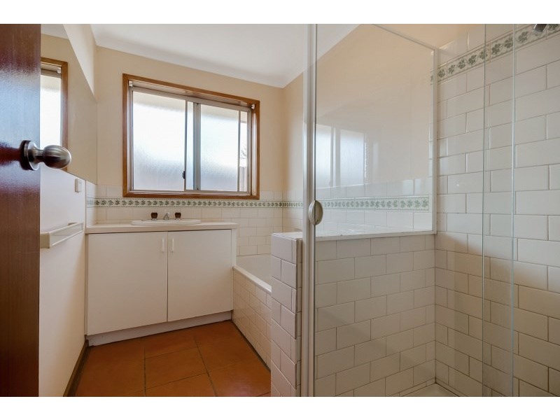 4 Grange Court, Corio VIC 3214