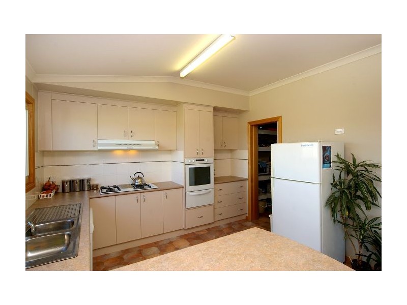 1098 Hamilton Highway, Stonehaven VIC 3221