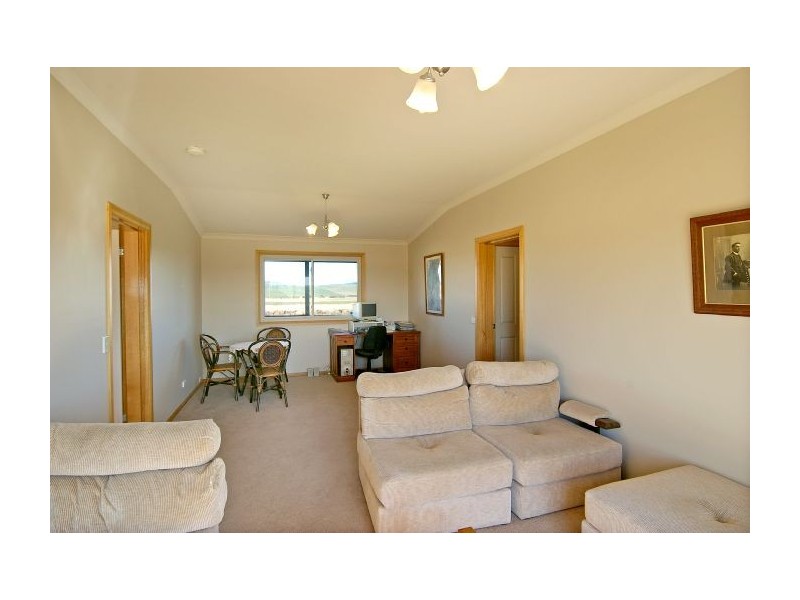 1098 Hamilton Highway, Stonehaven VIC 3221