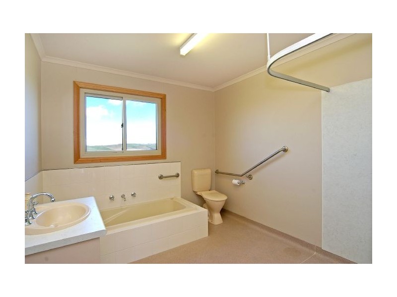 1098 Hamilton Highway, Stonehaven VIC 3221