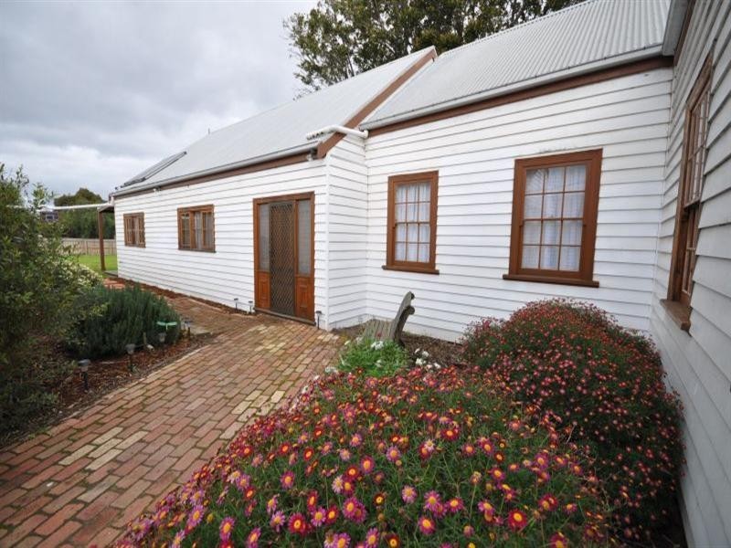 9 High Street, Bannockburn VIC 3331