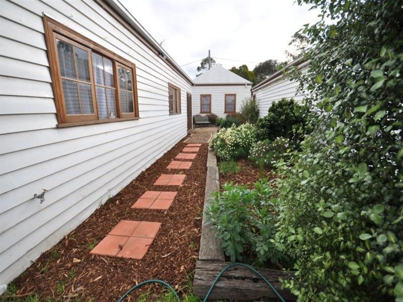 9 High Street, Bannockburn VIC 3331