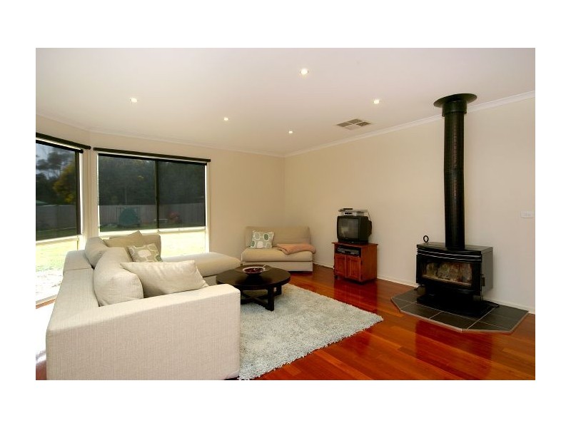 14 James Place, Bannockburn VIC 3331