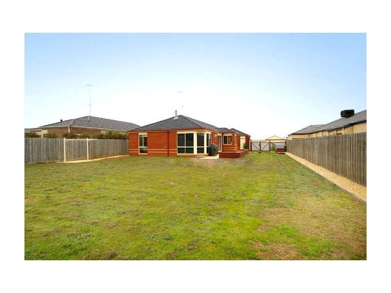 14 James Place, Bannockburn VIC 3331