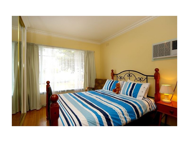 68 Kinlock Street, Bell Post Hill VIC 3215