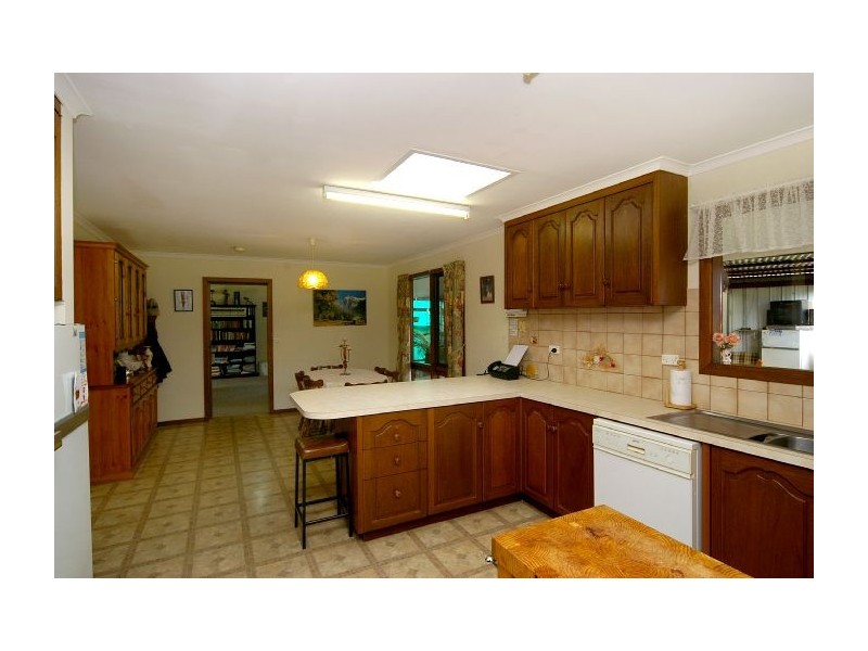 19 Peel Road, Inverleigh VIC 3321