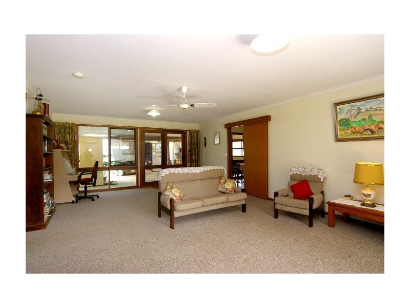 19 Peel Road, Inverleigh VIC 3321