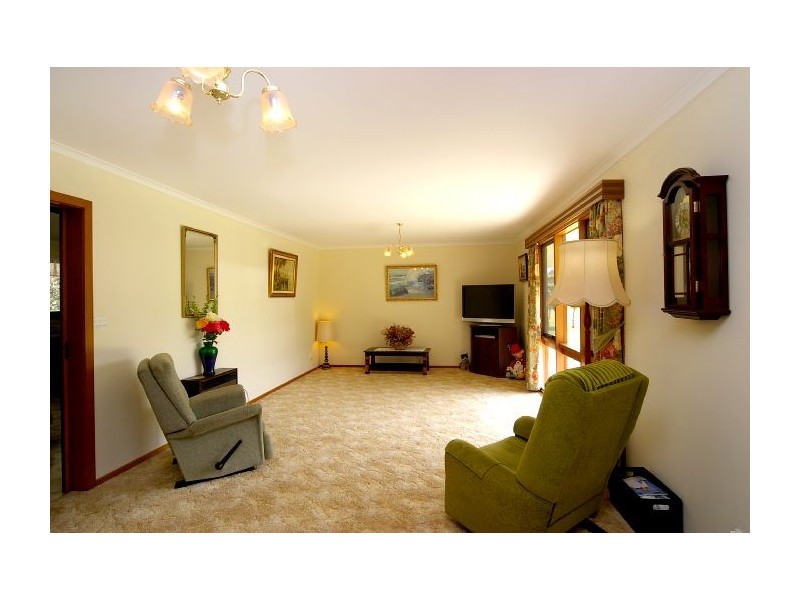 19 Peel Road, Inverleigh VIC 3321