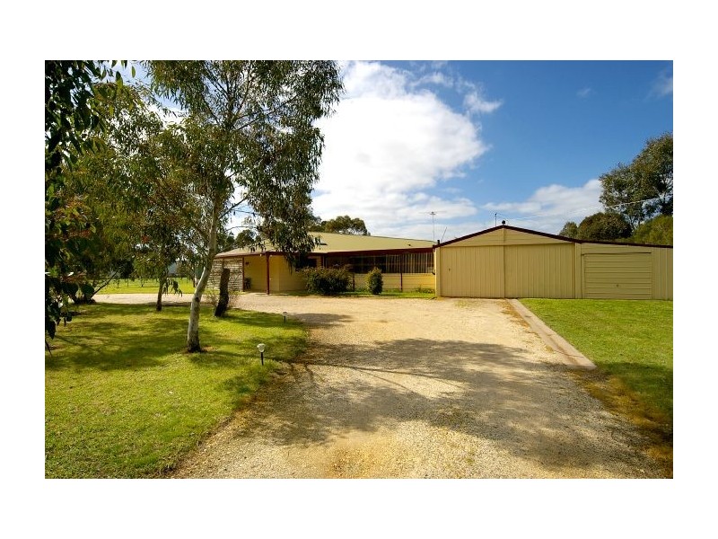 19 Peel Road, Inverleigh VIC 3321