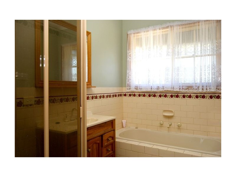 121 Burnside Road, Bannockburn VIC 3331