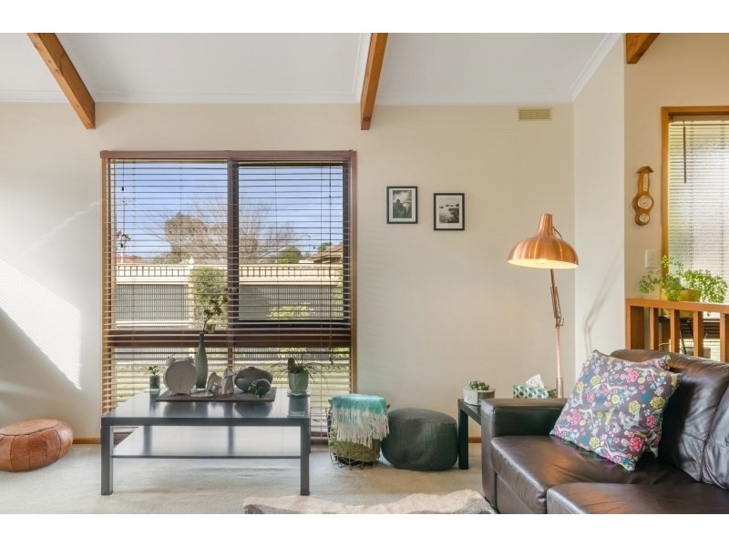 8 Bren Court, Corio VIC 3214