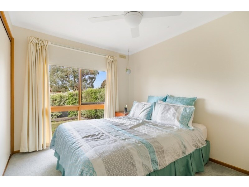 8 Bren Court, Corio VIC 3214