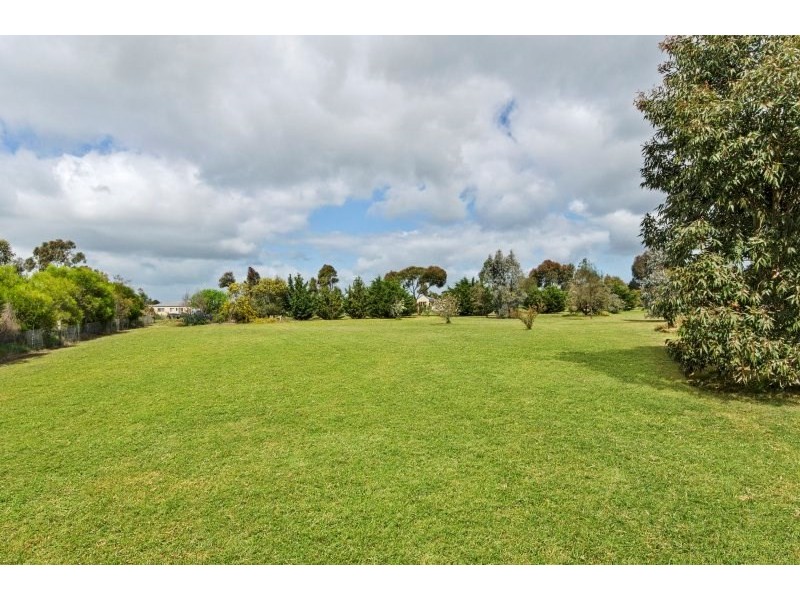 9 Middleton Drive, Bannockburn VIC 3331