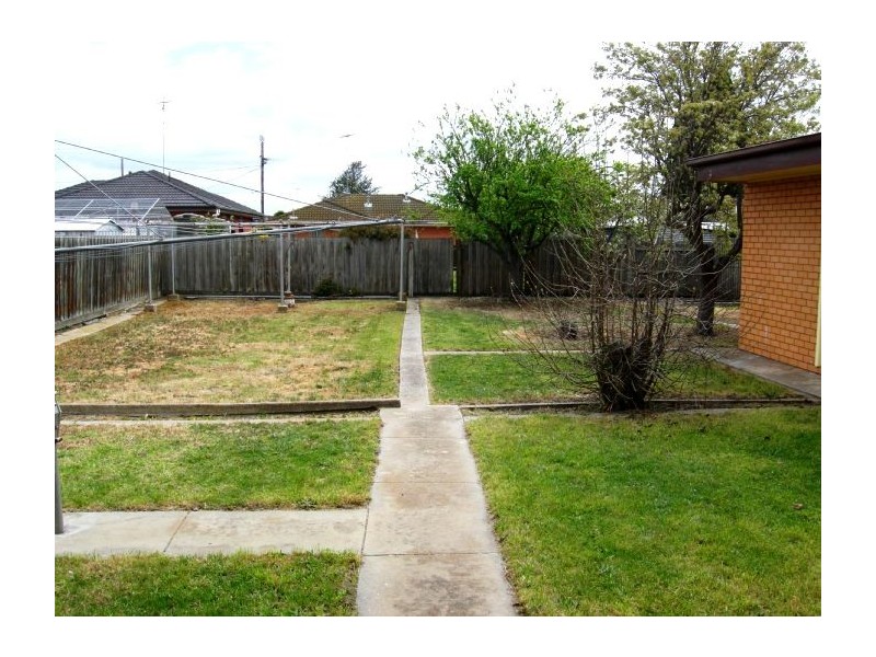 21 Dunloe Avenue, Norlane VIC 3214