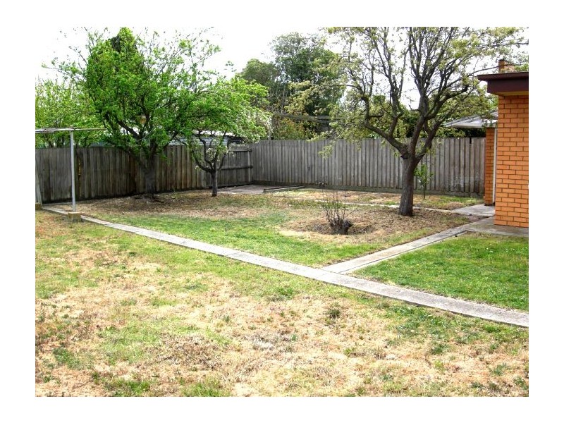 21 Dunloe Avenue, Norlane VIC 3214