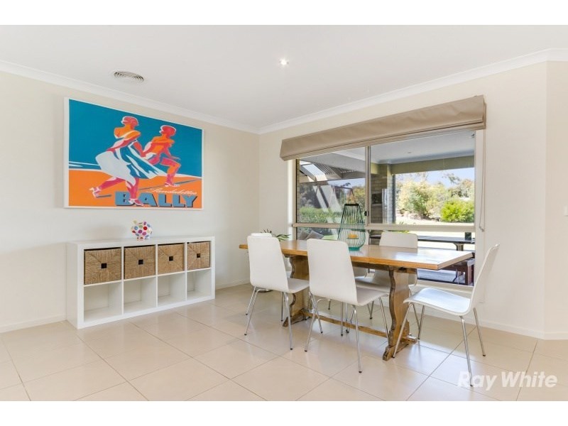 18 Macrossan Avenue, Bannockburn VIC 3331