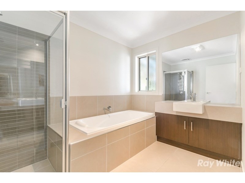 18 Macrossan Avenue, Bannockburn VIC 3331