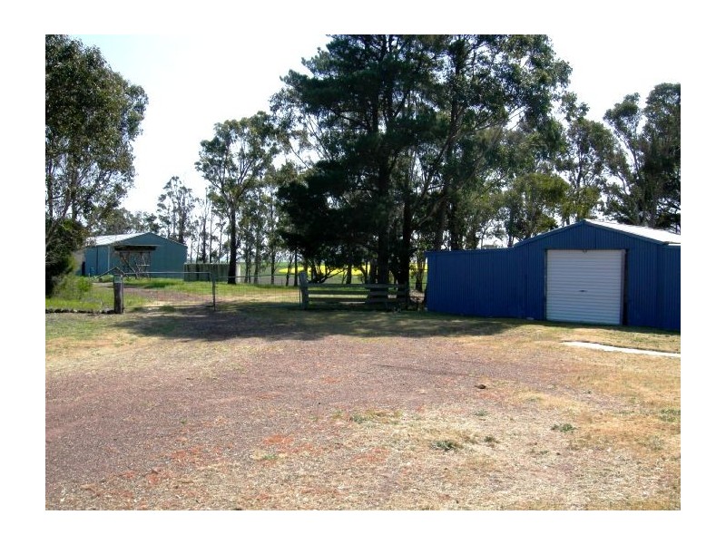 1519 Mount-Mercer Road, Shelford VIC 3329