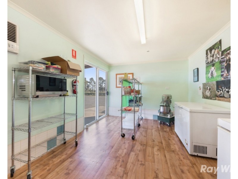 2710 Midland Highway, Lethbridge VIC 3332