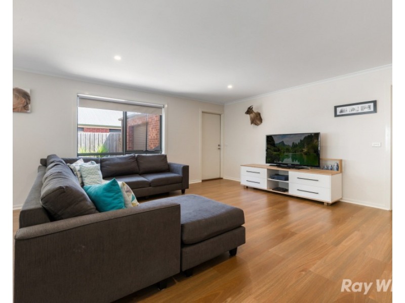 6 Glastonbury Close, Bannockburn VIC 3331