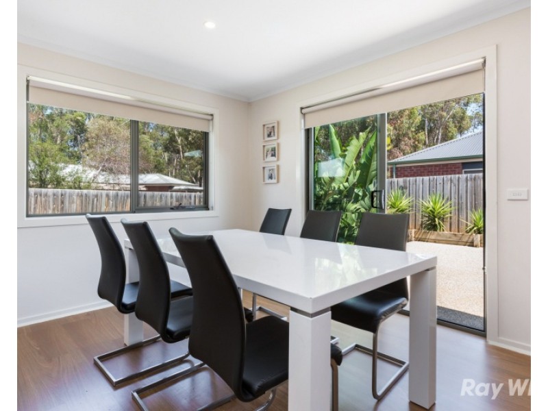 6 Glastonbury Close, Bannockburn VIC 3331