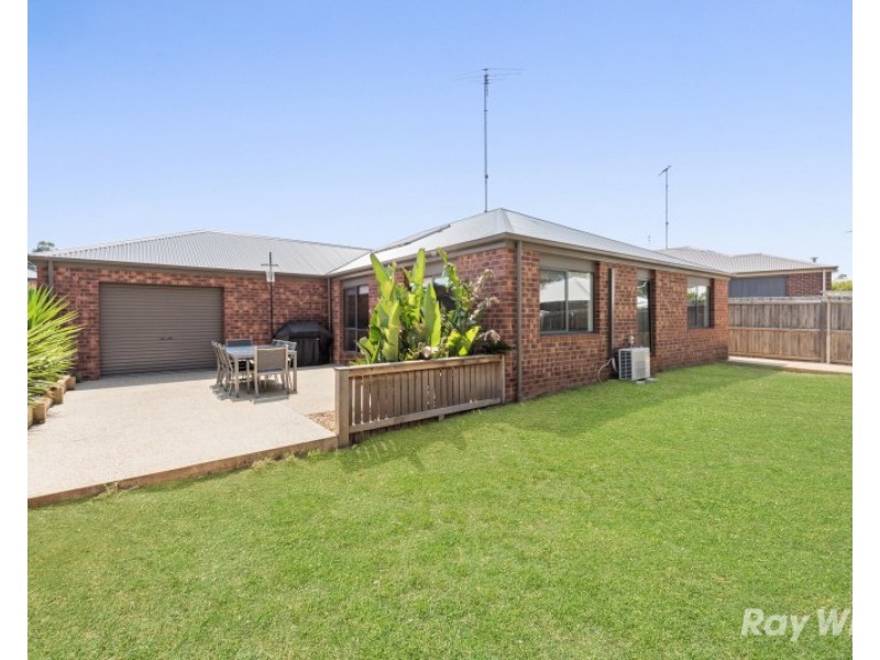 6 Glastonbury Close, Bannockburn VIC 3331
