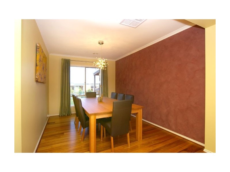 94 Yverdon Drive, Bannockburn VIC 3331