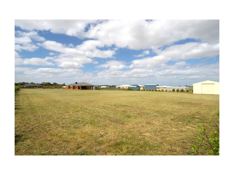 94 Yverdon Drive, Bannockburn VIC 3331