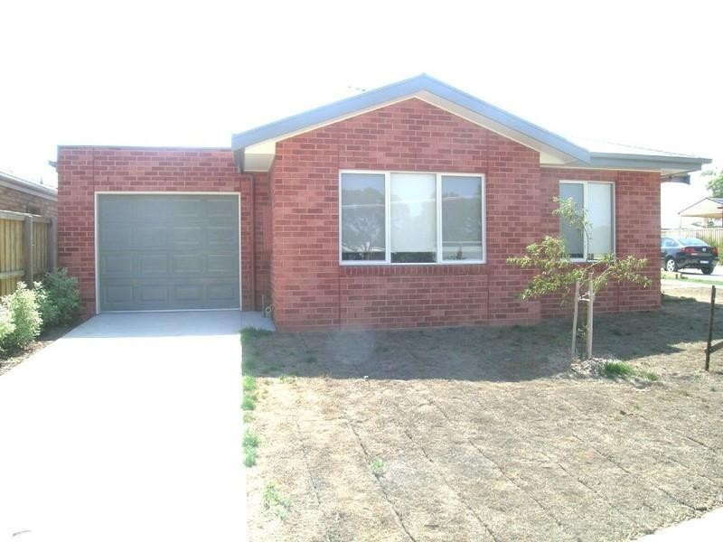 2/25 Burnside Road – LEASED, Bannockburn VIC 3331