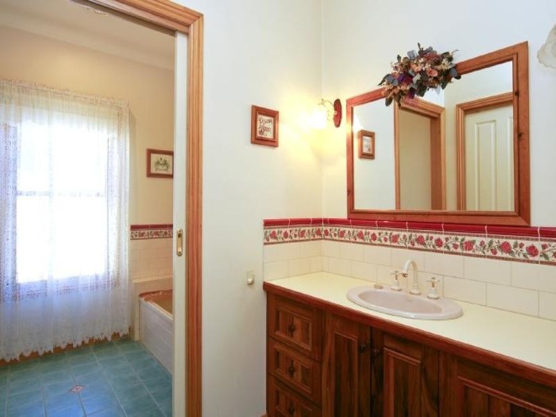 172 Pioneer Ridge Road, Meredith VIC 3333