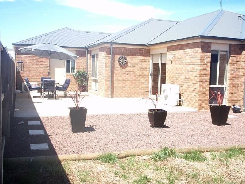 19 Dardel Drive, Bannockburn VIC 3331