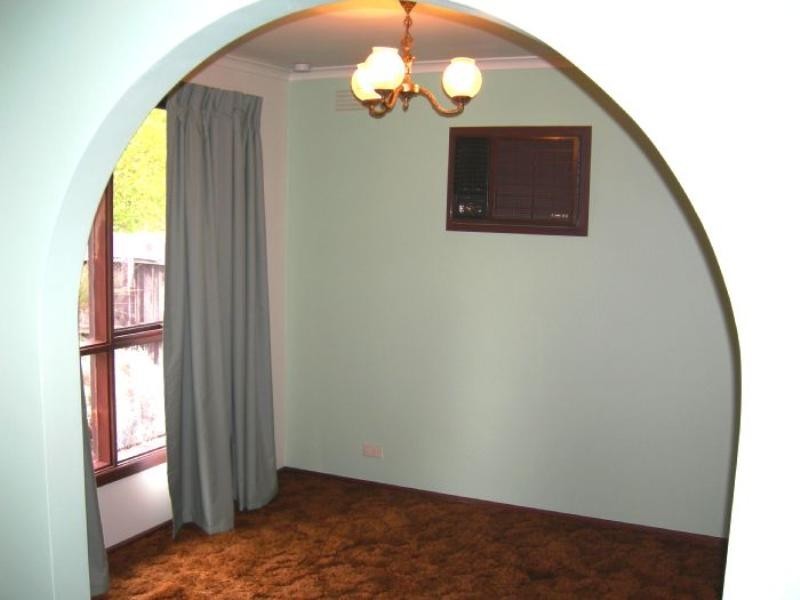 19 Noyes Road, Lethbridge VIC 3332