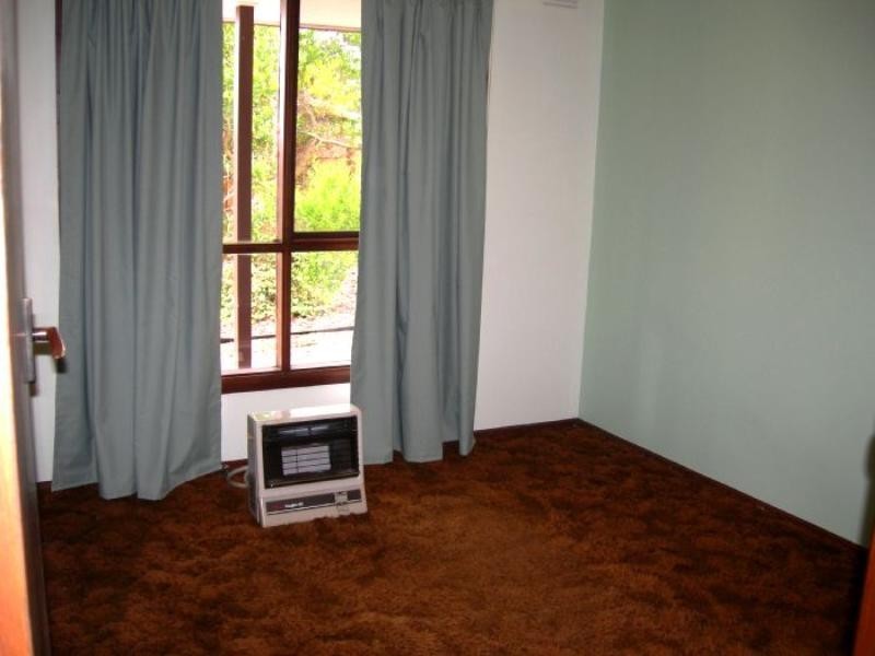 19 Noyes Road, Lethbridge VIC 3332