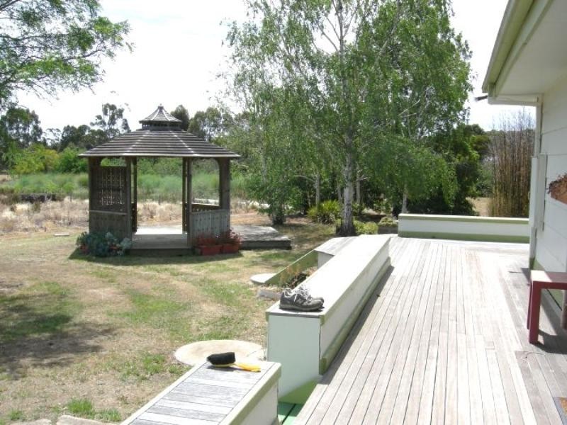 89 Learmonth Street, Teesdale VIC 3328