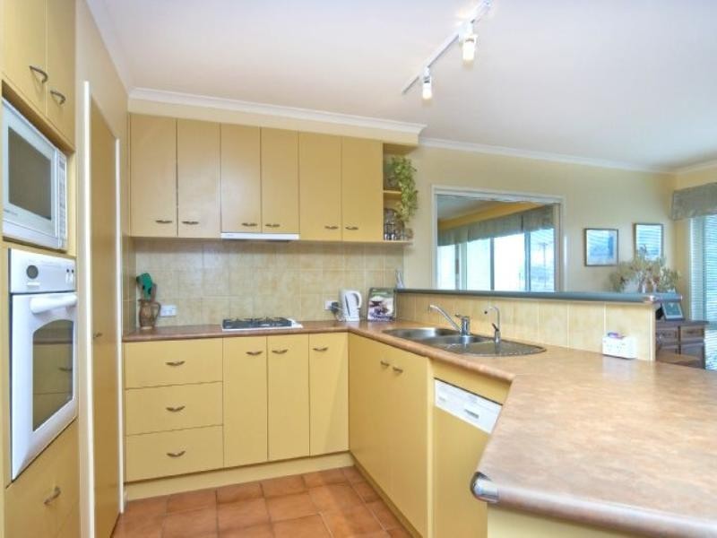 4 Todd Street, Teesdale VIC 3328