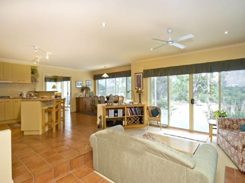 4 Todd Street, Teesdale VIC 3328